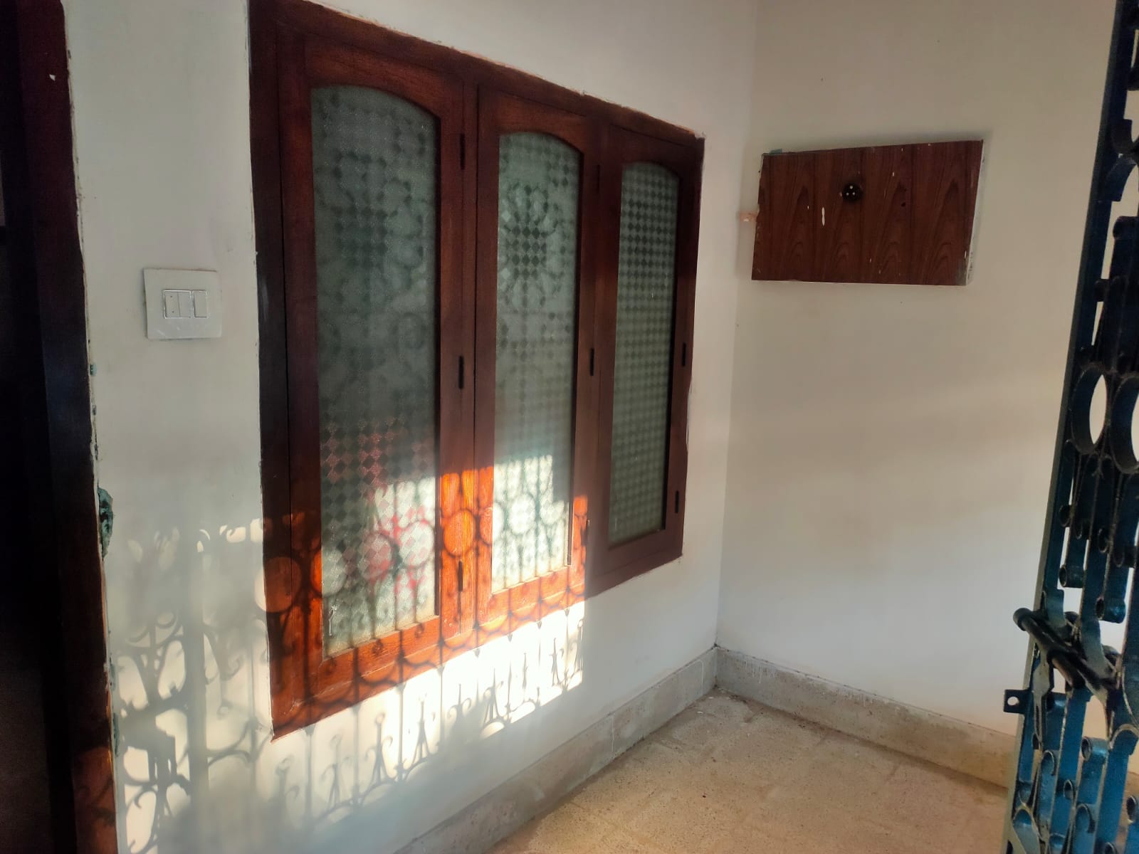 Small Image