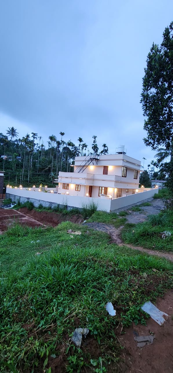 WAYANAD | VADUVANCHAL | NEW HOUSE FOR SALE