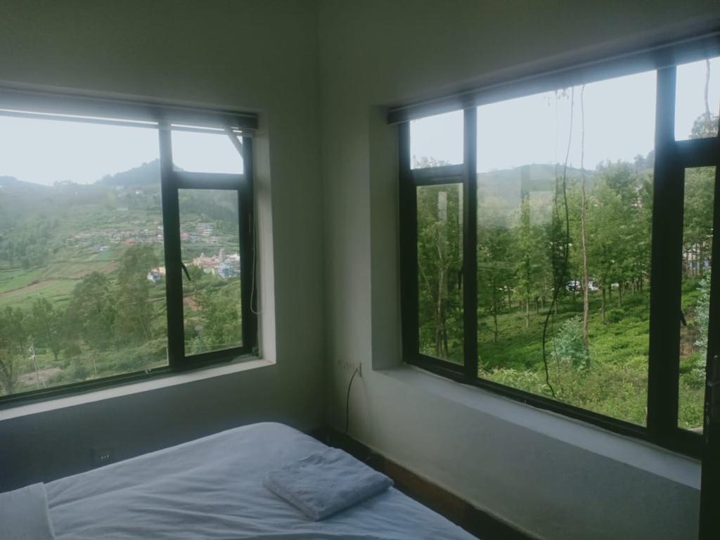 Small Image