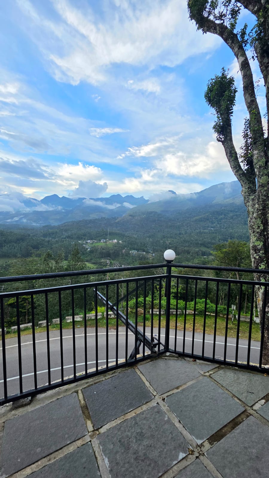 MUNNAR NEAR | RESORT FOR SALE | 5 CENT | 1500 SQFT | 3 BEDROOMS ATTACHED | NH FRONTAGE