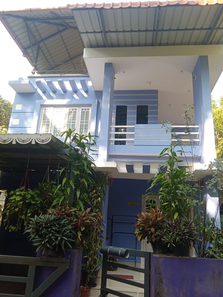Thrissur Vadookara | House for Sale | 4.5 cent  | 2000 sqft | 3 bhk Attached Bathrooms |