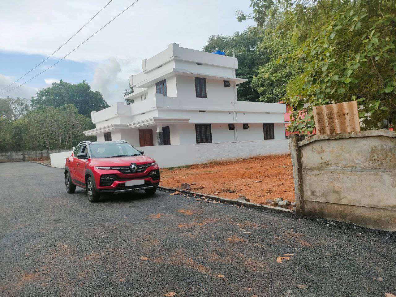 Athaani Medical college near | House for Sale 