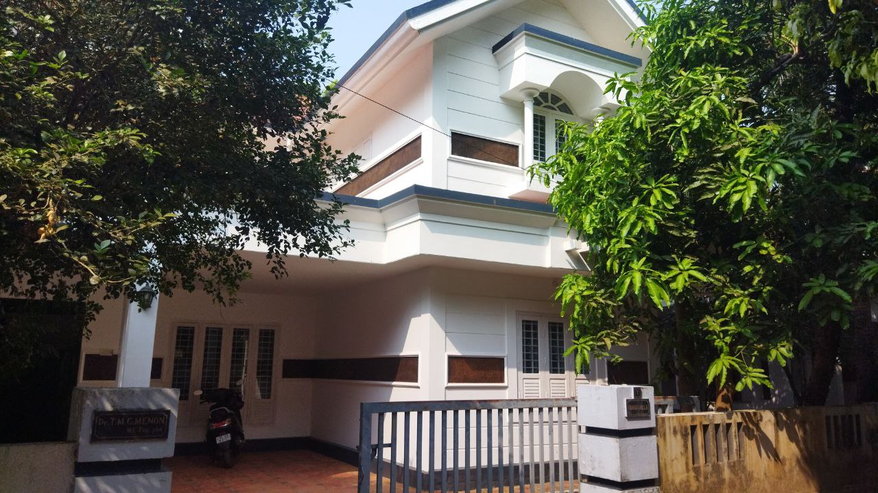 CHITTILAPPILLY | HOUSE FOR SALE